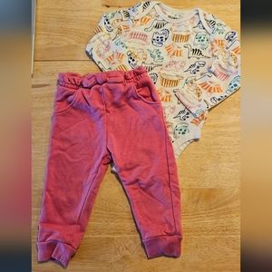 👶 5/$15 - Toddler Girls Dinasour Outfit